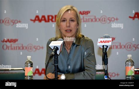 Martina Navratilova .